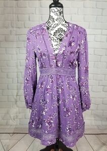 Way F women's size medium floral print side zip dress long sleeve lace inset b30